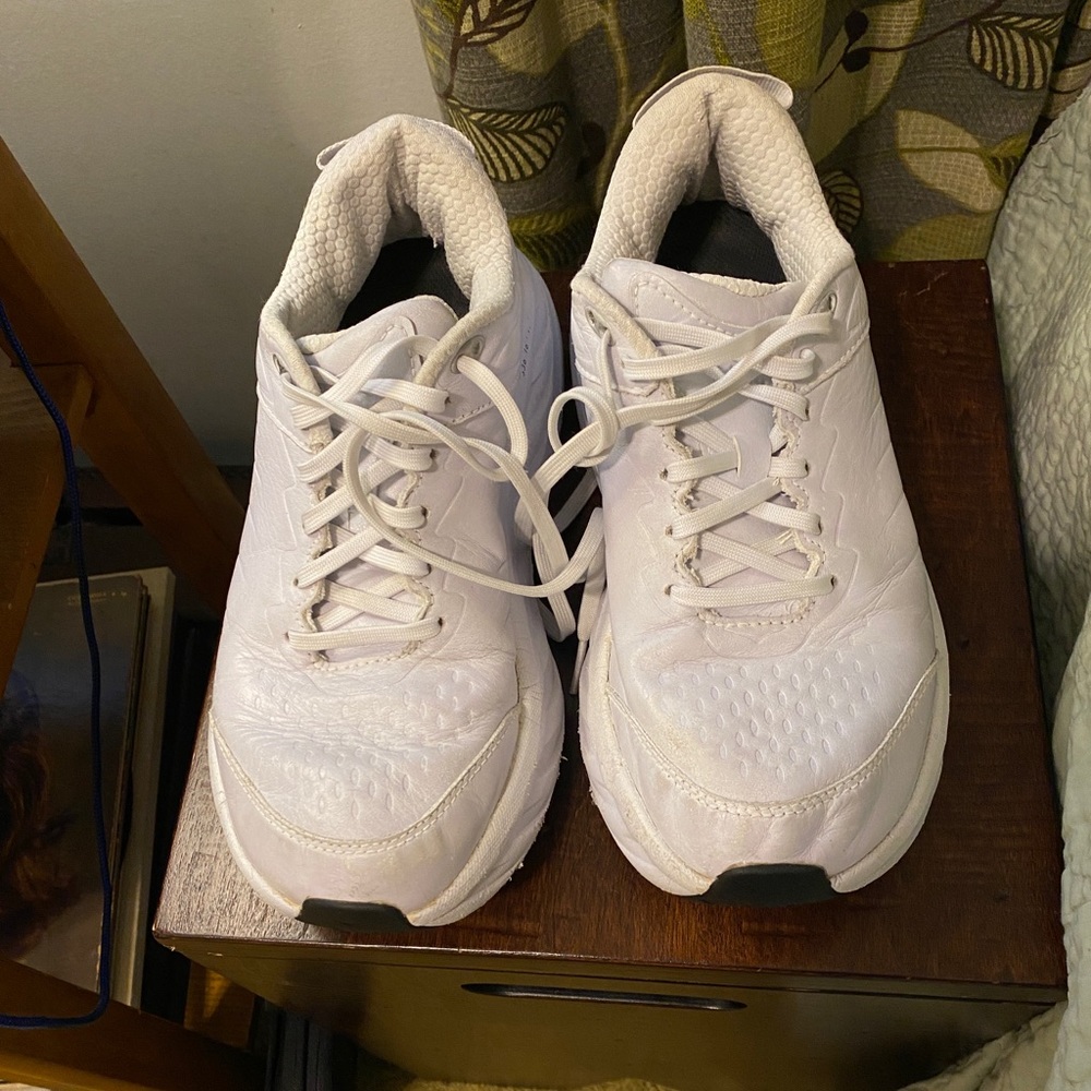 Hoka Bondi Leather